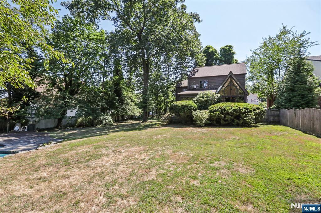 27 Johnson Avenue