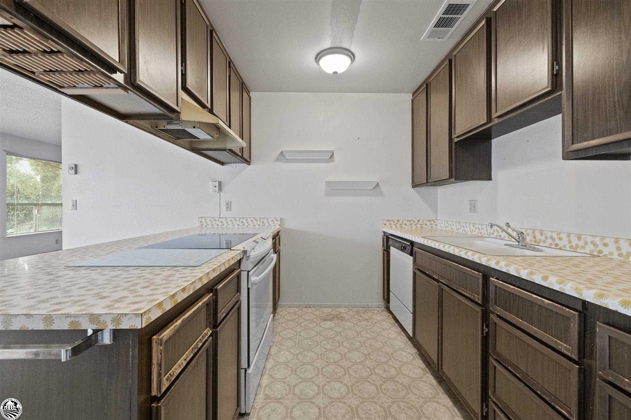 17886 Black Bart Dr.