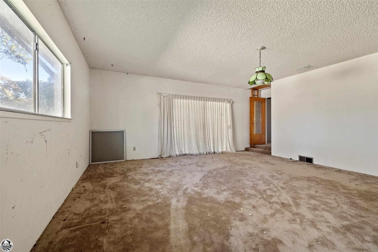 9134 Highway 49