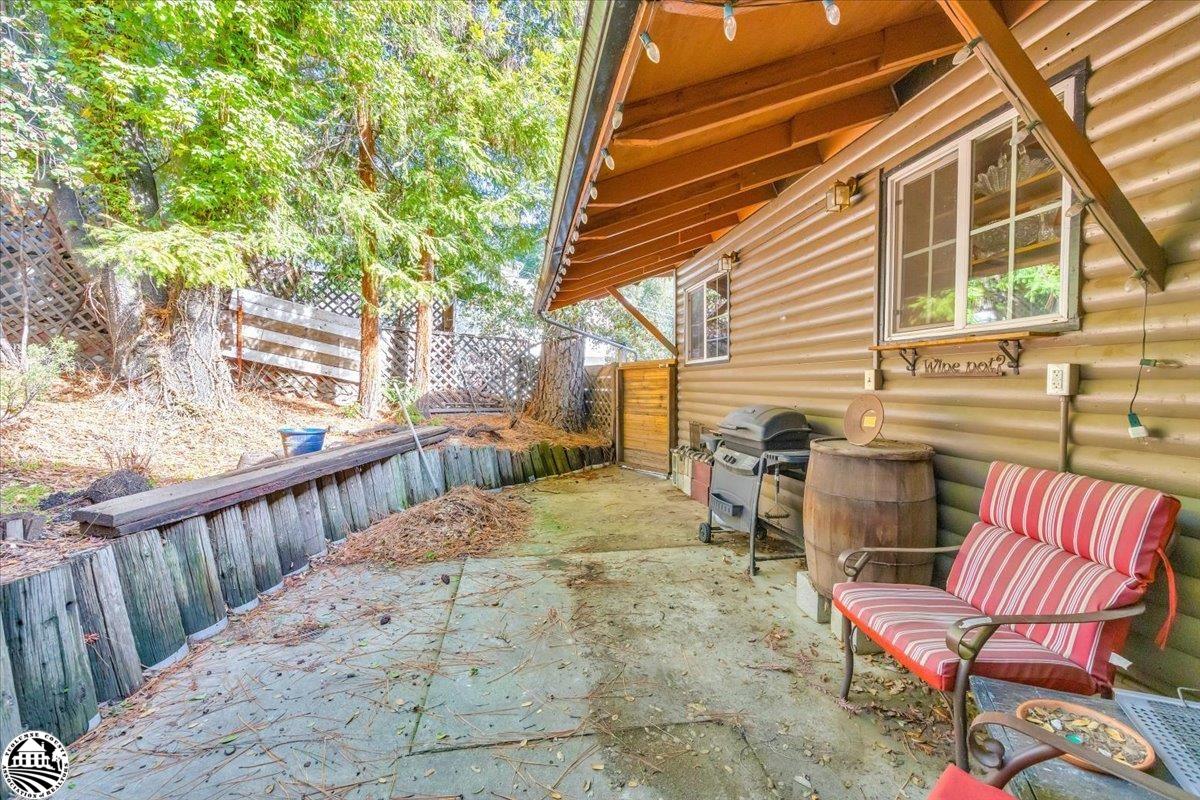 16538 Creekside