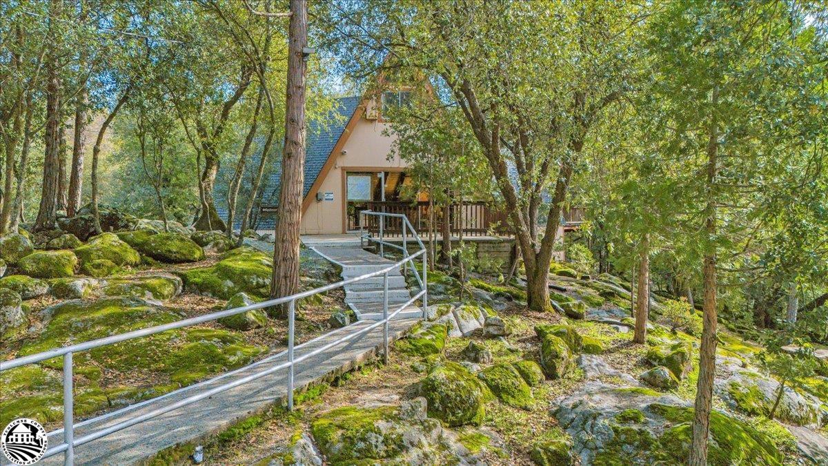 16538 Creekside