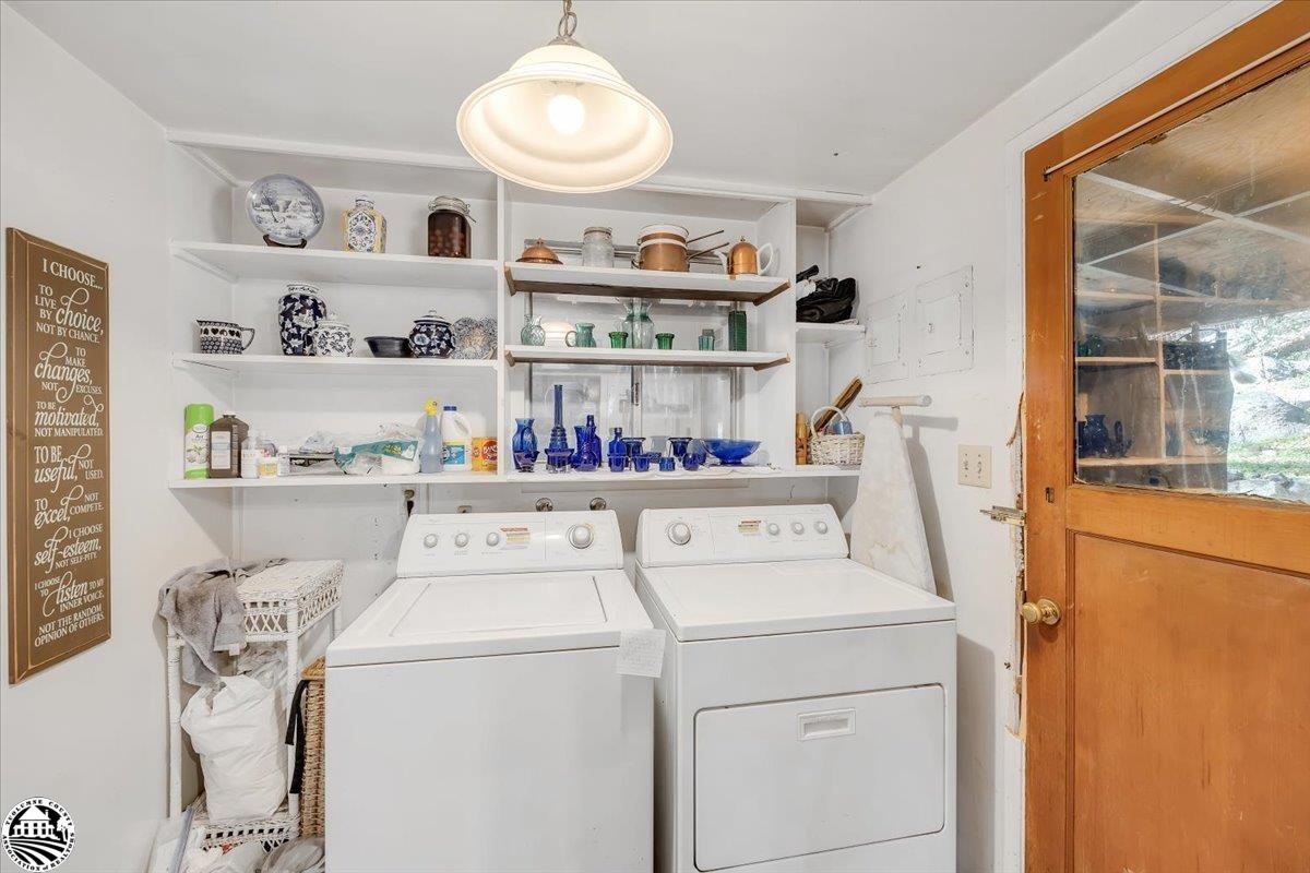 16538 Creekside