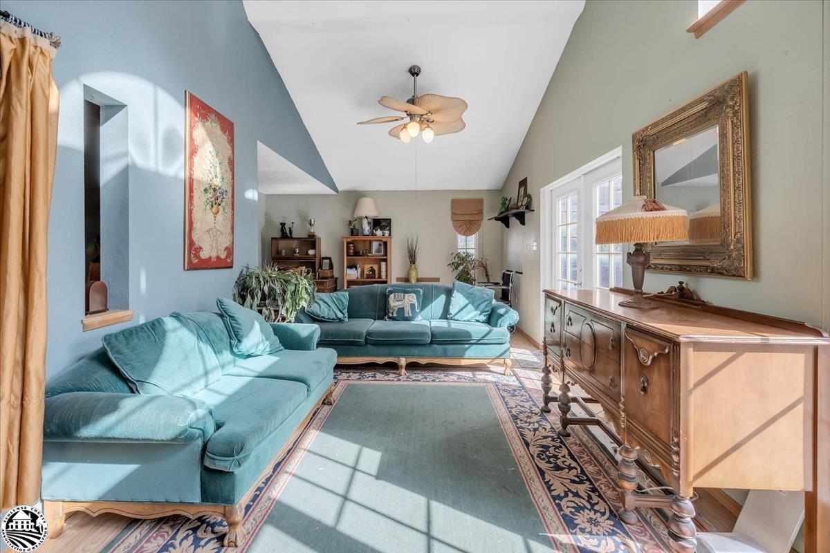 16538 Creekside