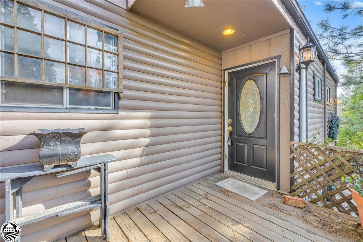 16538 Creekside