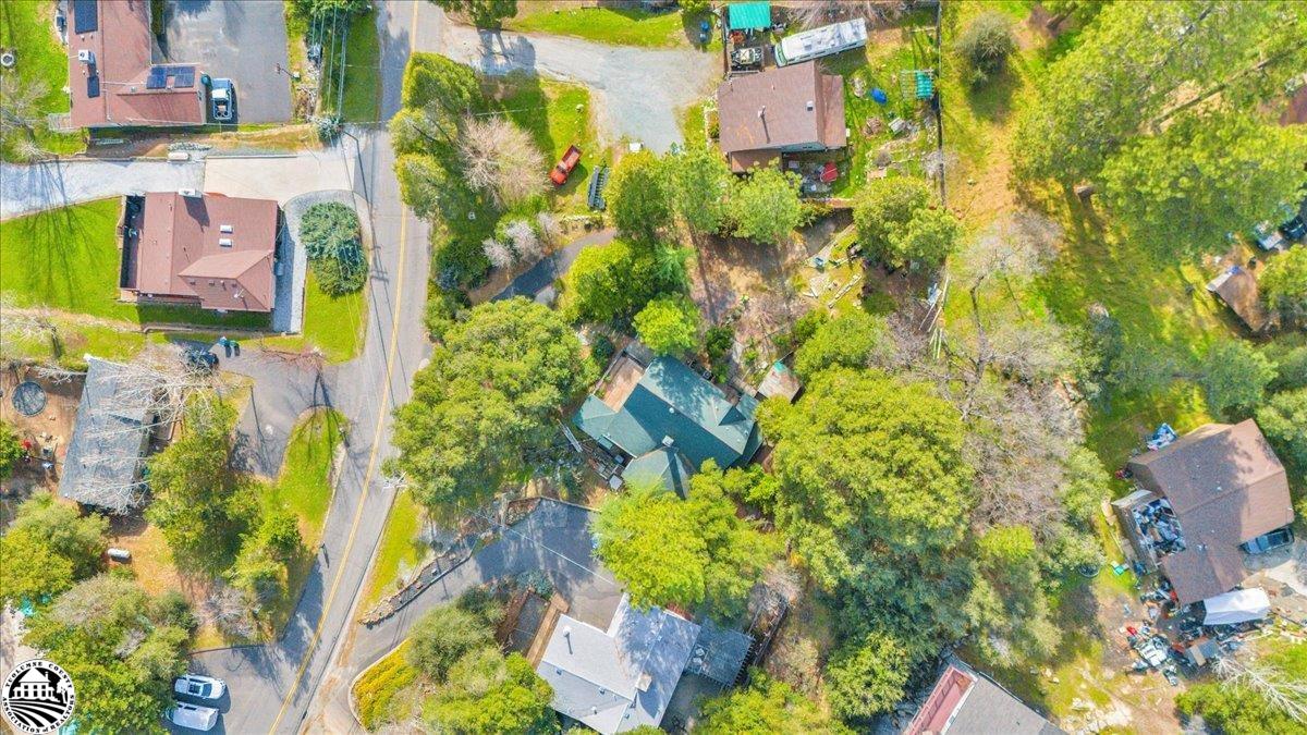 16538 Creekside