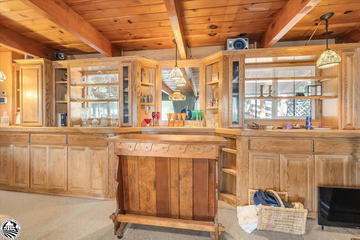16538 Creekside