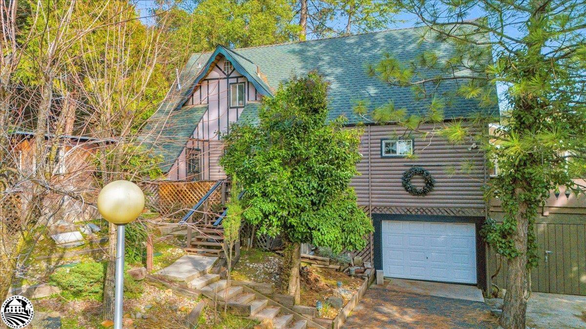 16538 Creekside