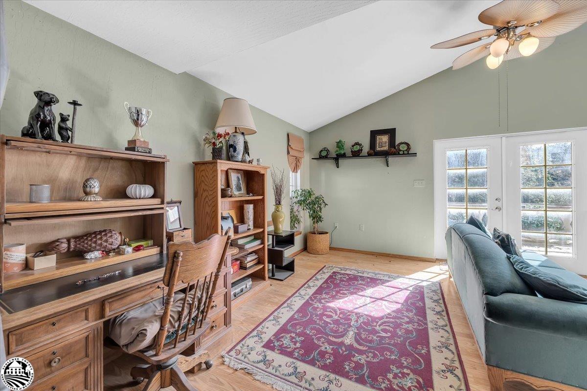 16538 Creekside