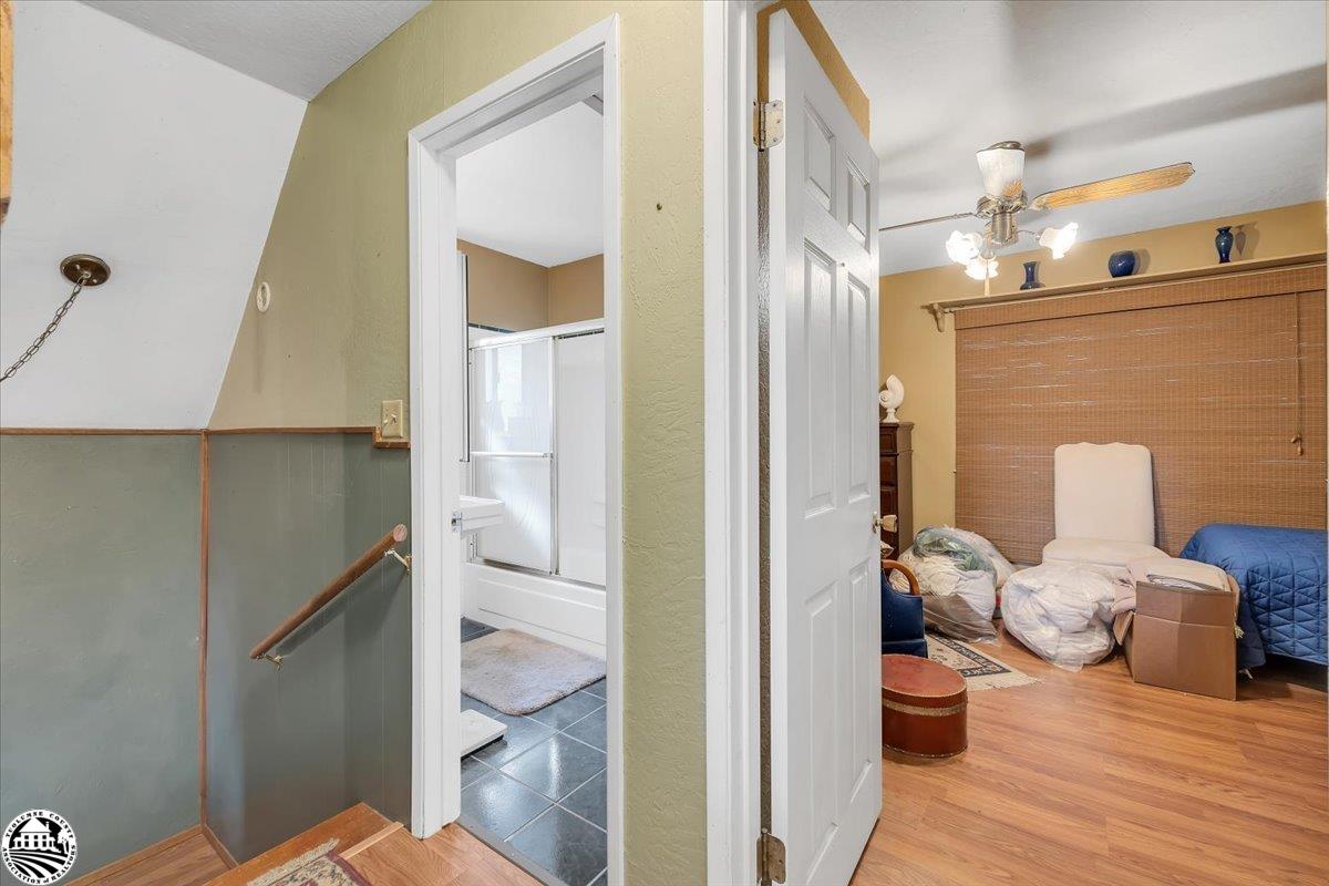 16538 Creekside