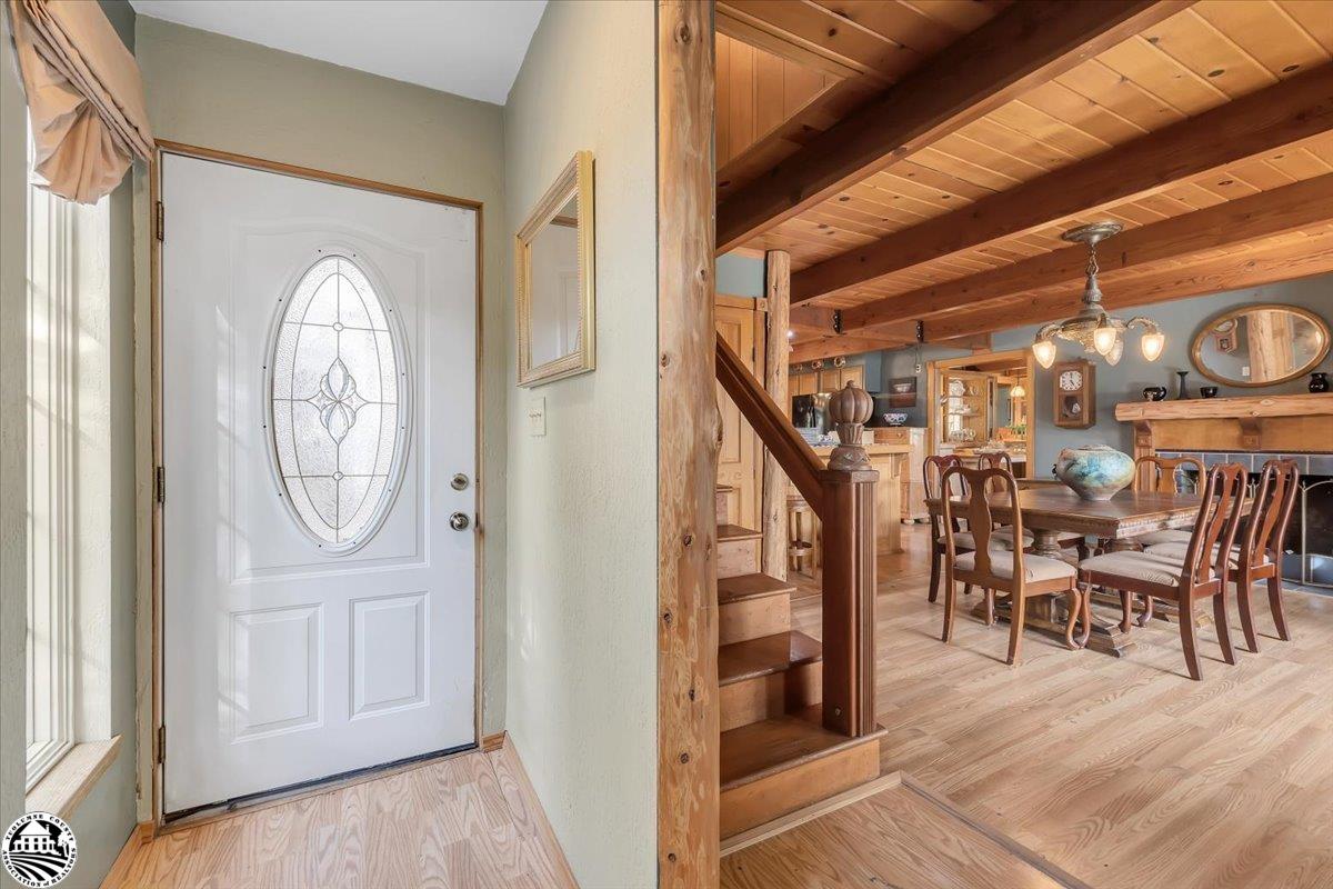 16538 Creekside