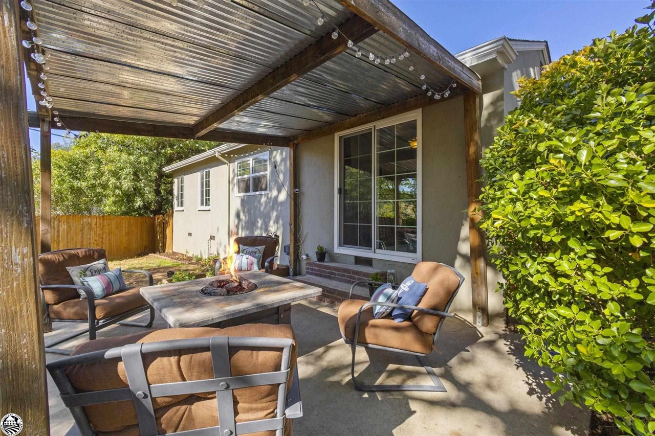 11245 Circle Dr.
