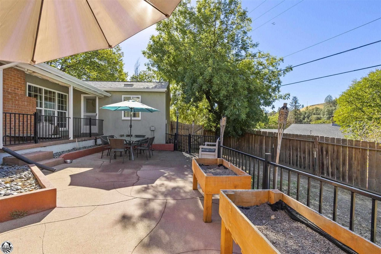 11245 Circle Dr.