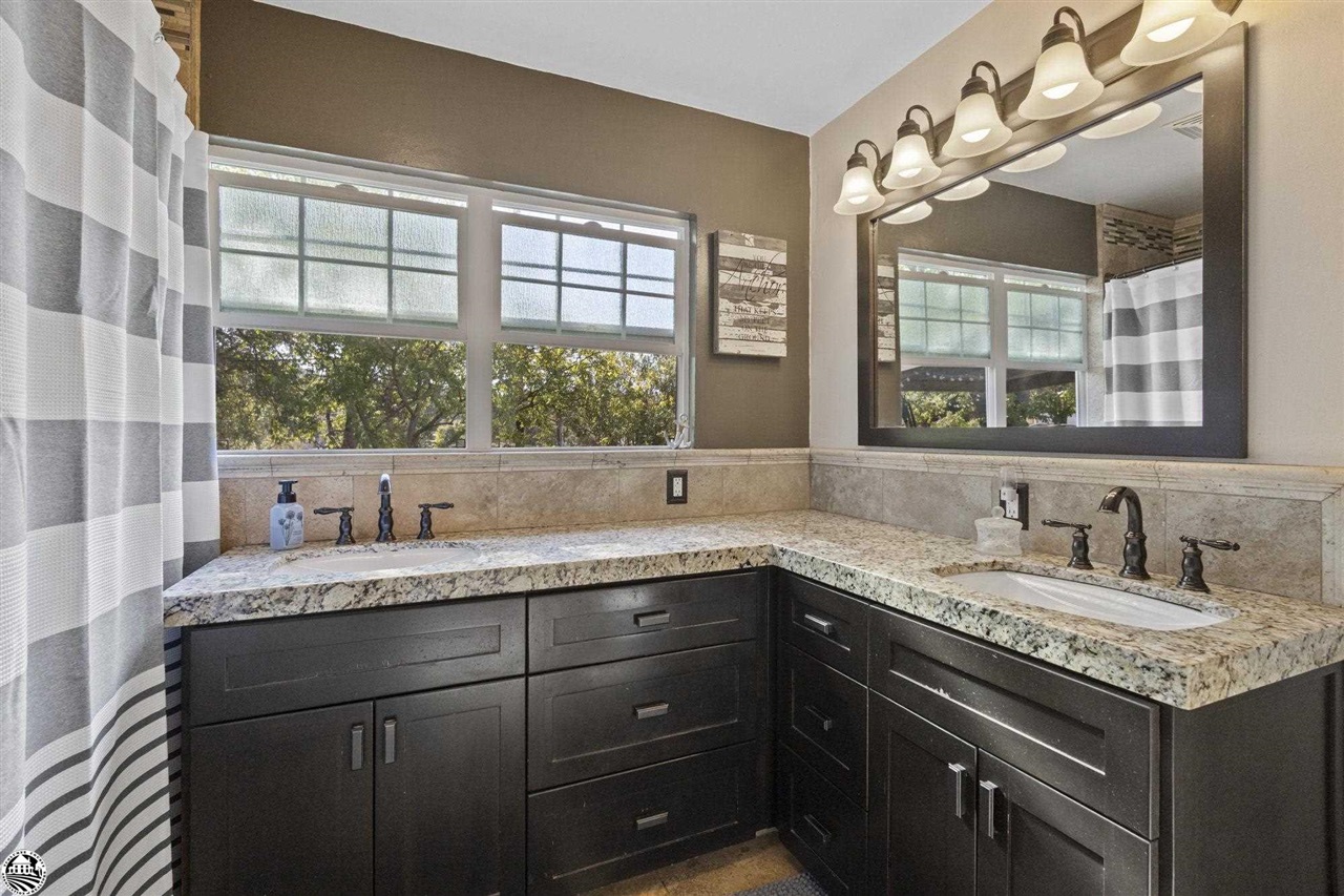 11245 Circle Dr.