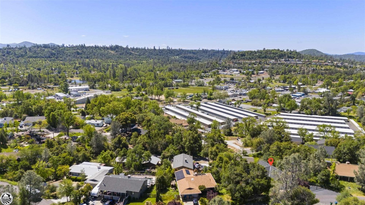 17313 Valley Oak