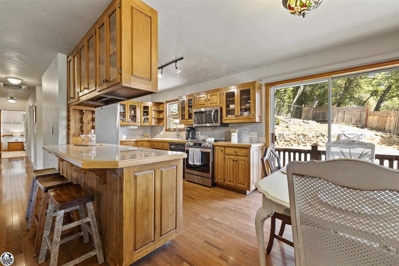 21049 Niagara River Dr.
