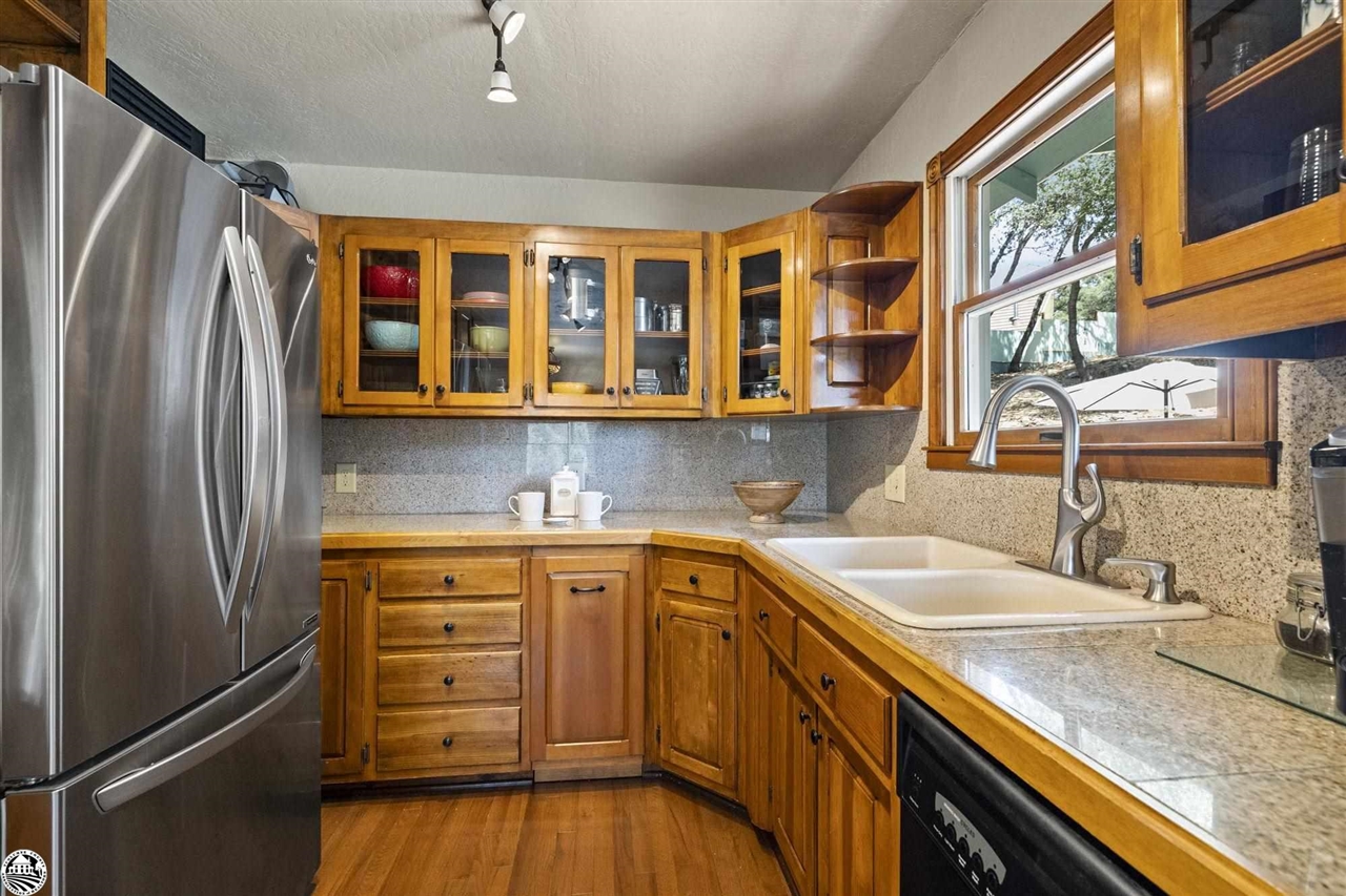 21049 Niagara River Dr.