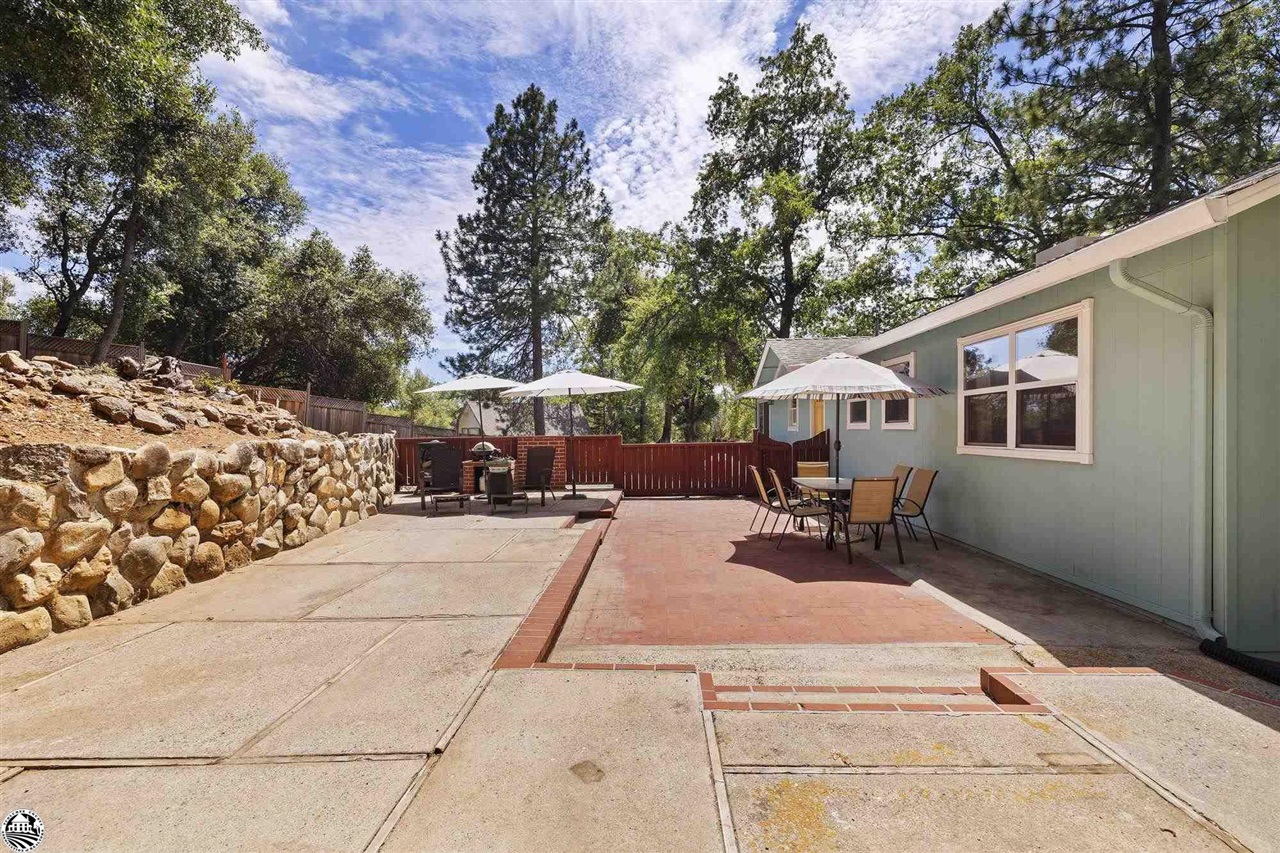 21049 Niagara River Dr.