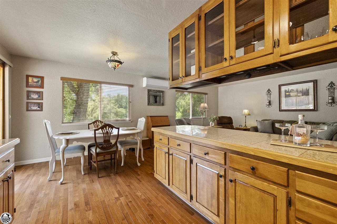 21049 Niagara River Dr.