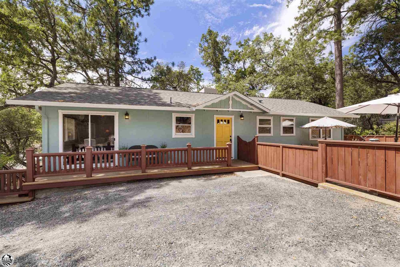 21049 Niagara River Dr.