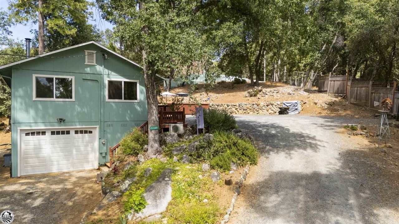 21049 Niagara River Dr.