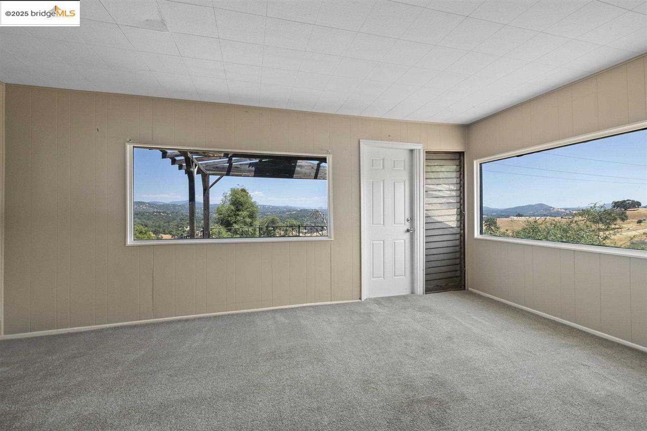 11042 Campo Seco Rd.
