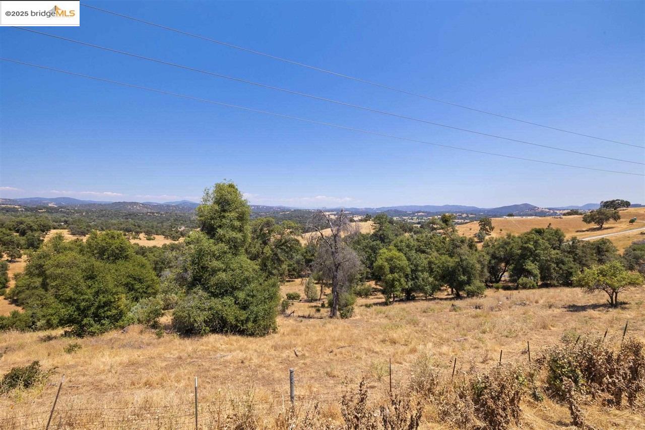 11042 Campo Seco Rd.
