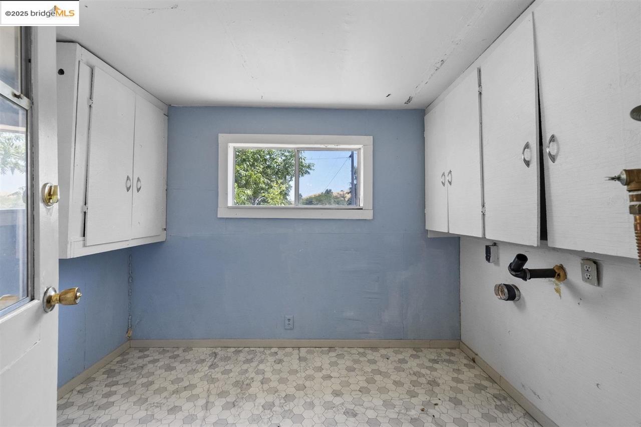 11042 Campo Seco Rd.