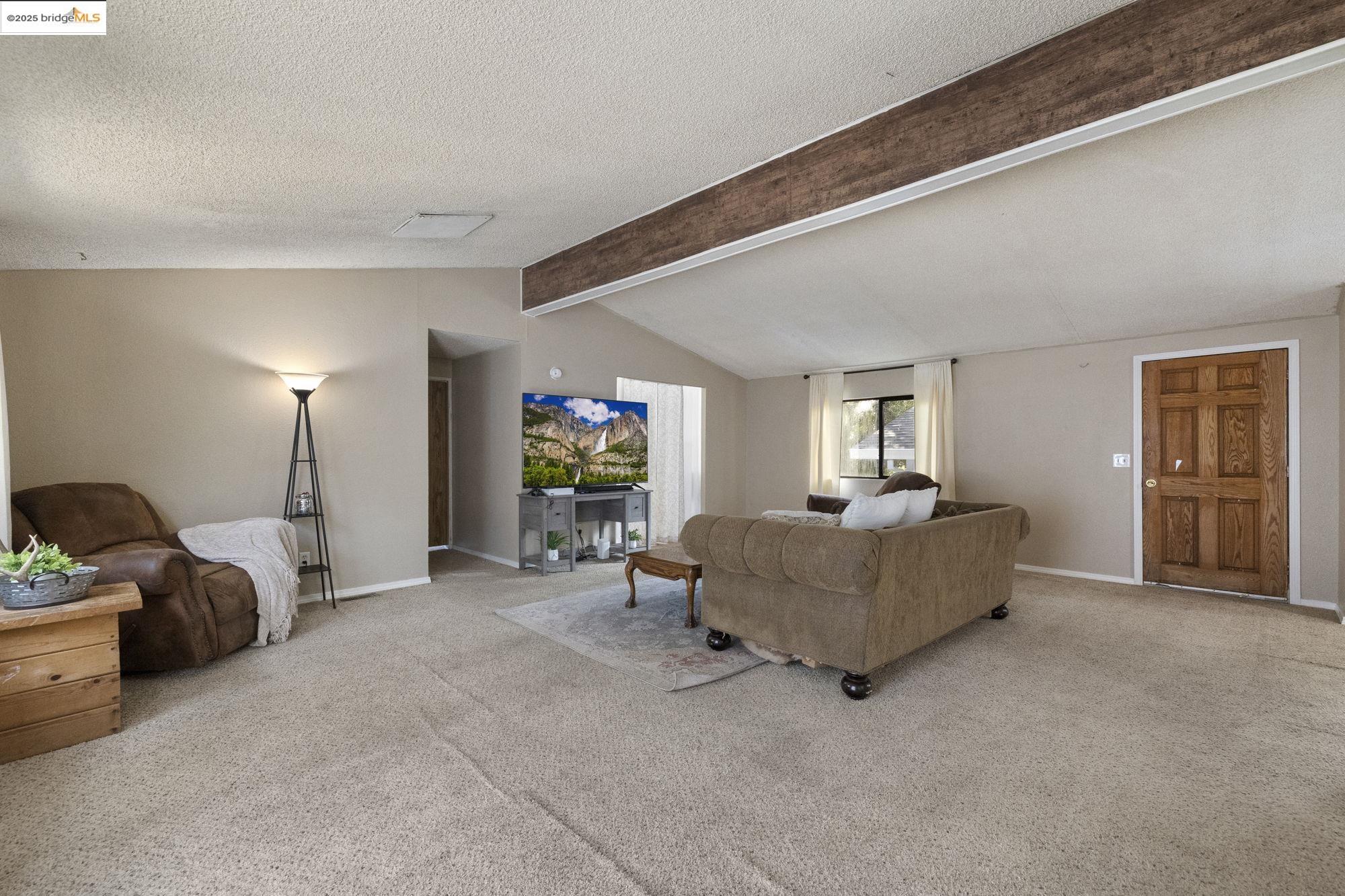 21079 Rainier Ct