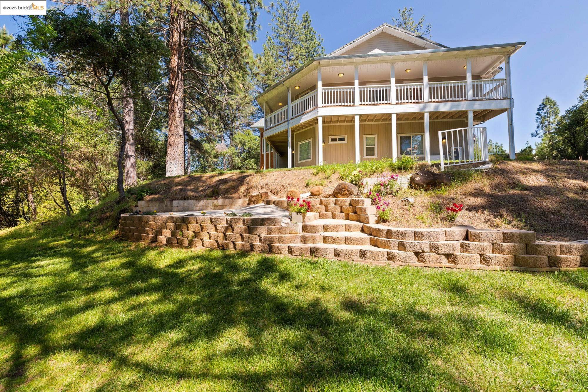 21895 Sawmill Flat Rd