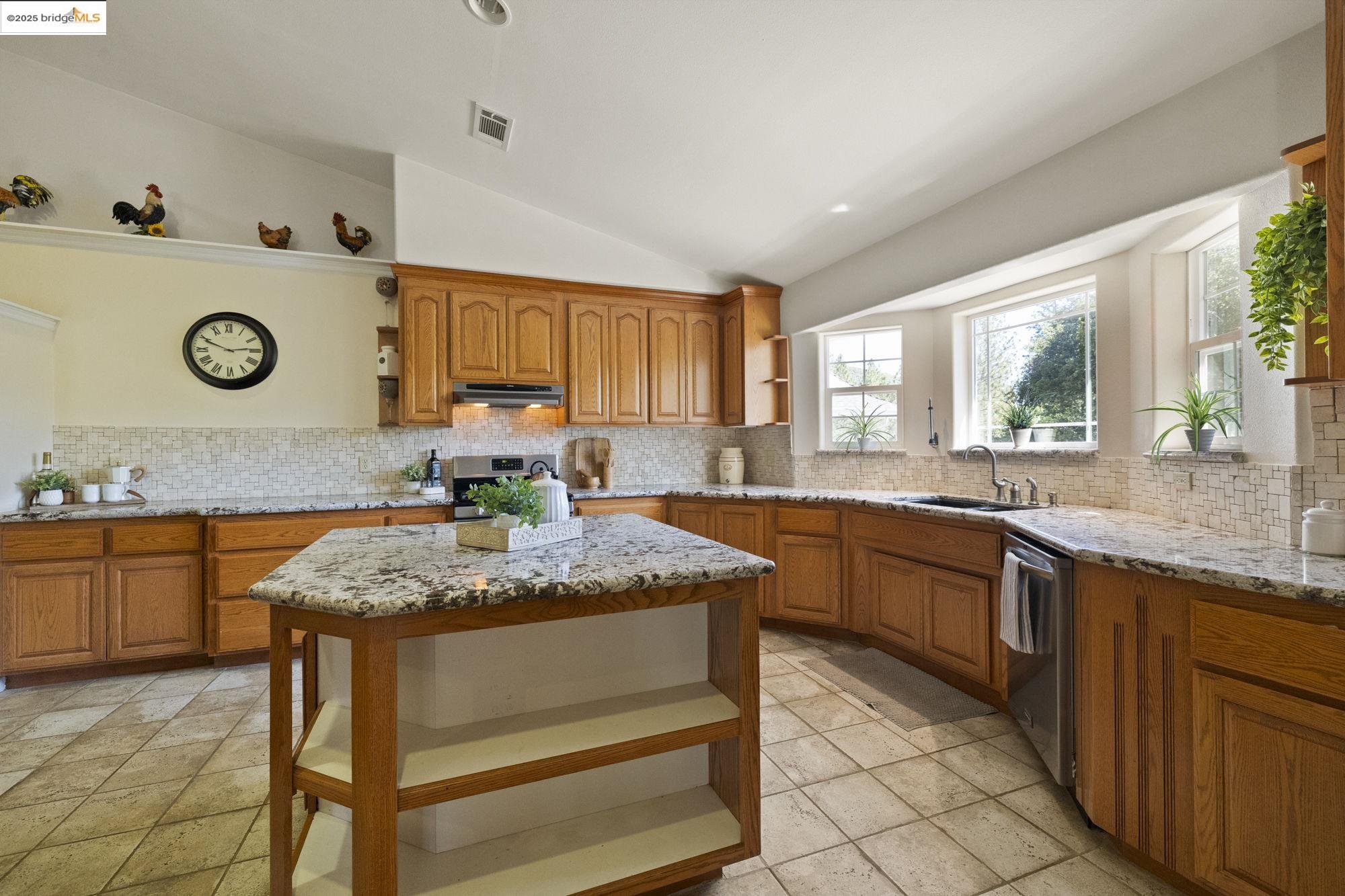 21895 Sawmill Flat Rd