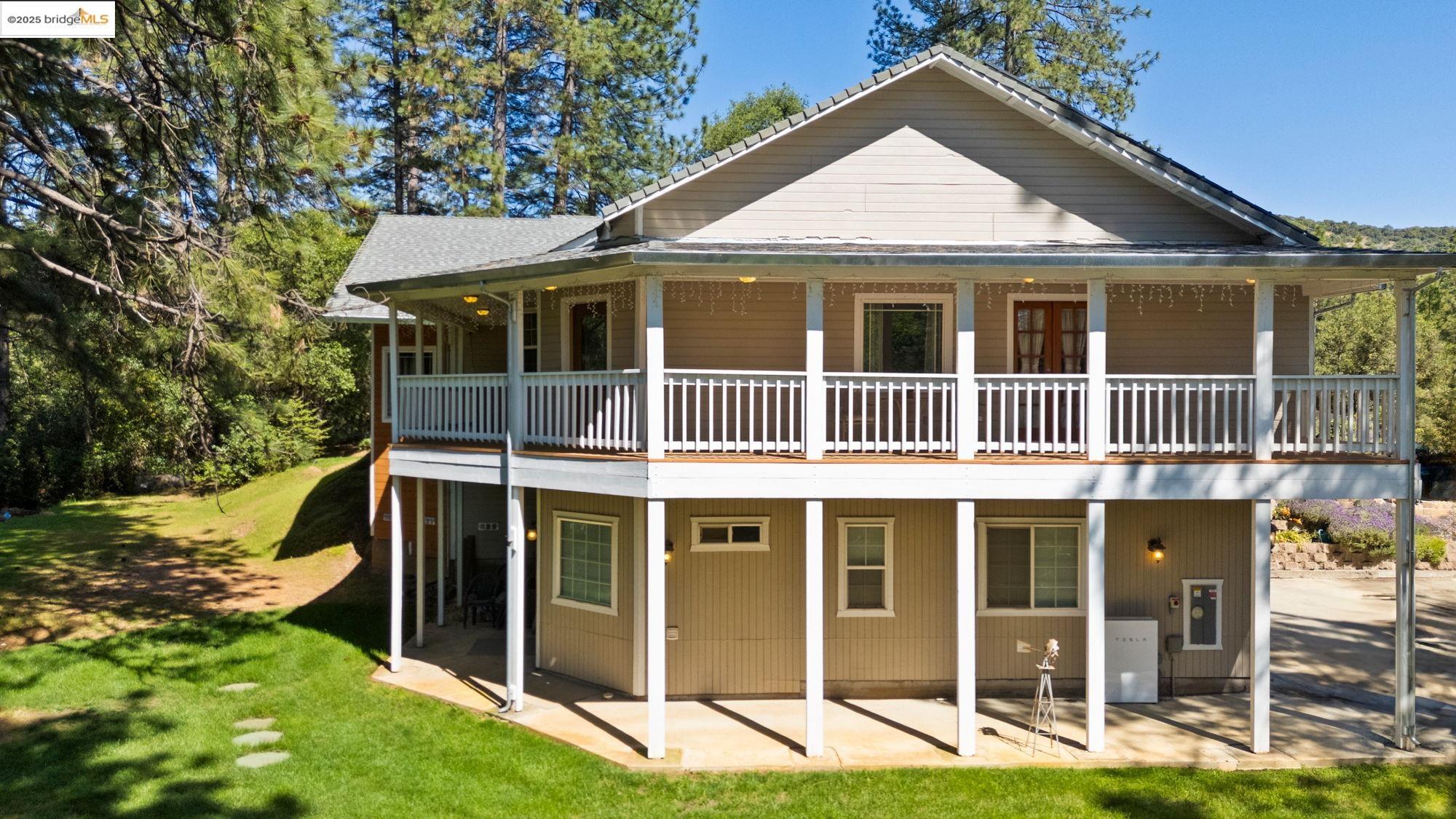 21895 Sawmill Flat Rd
