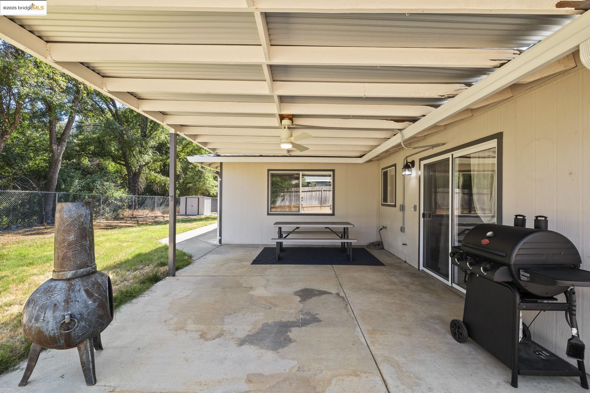 10855 Robinwood Ln