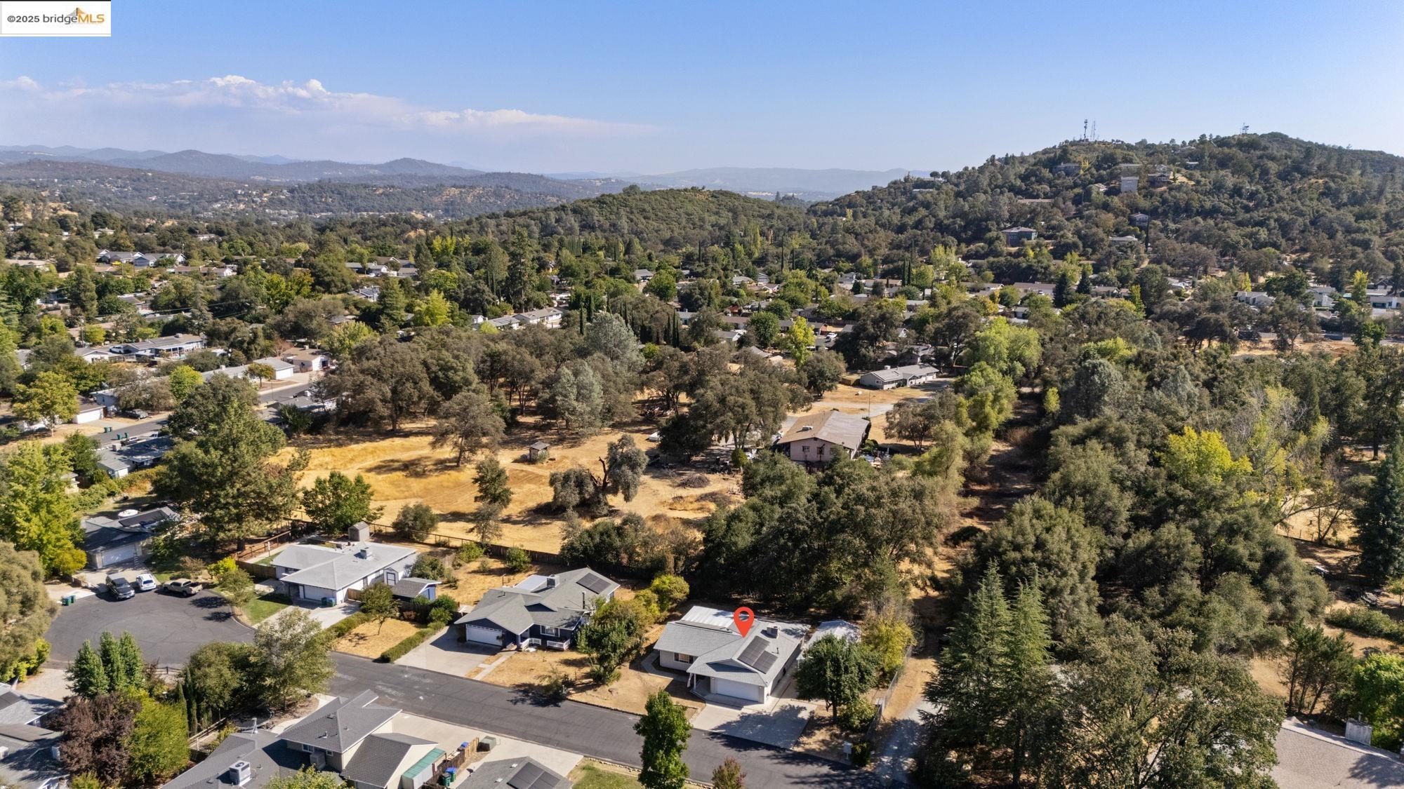 10855 Robinwood Ln