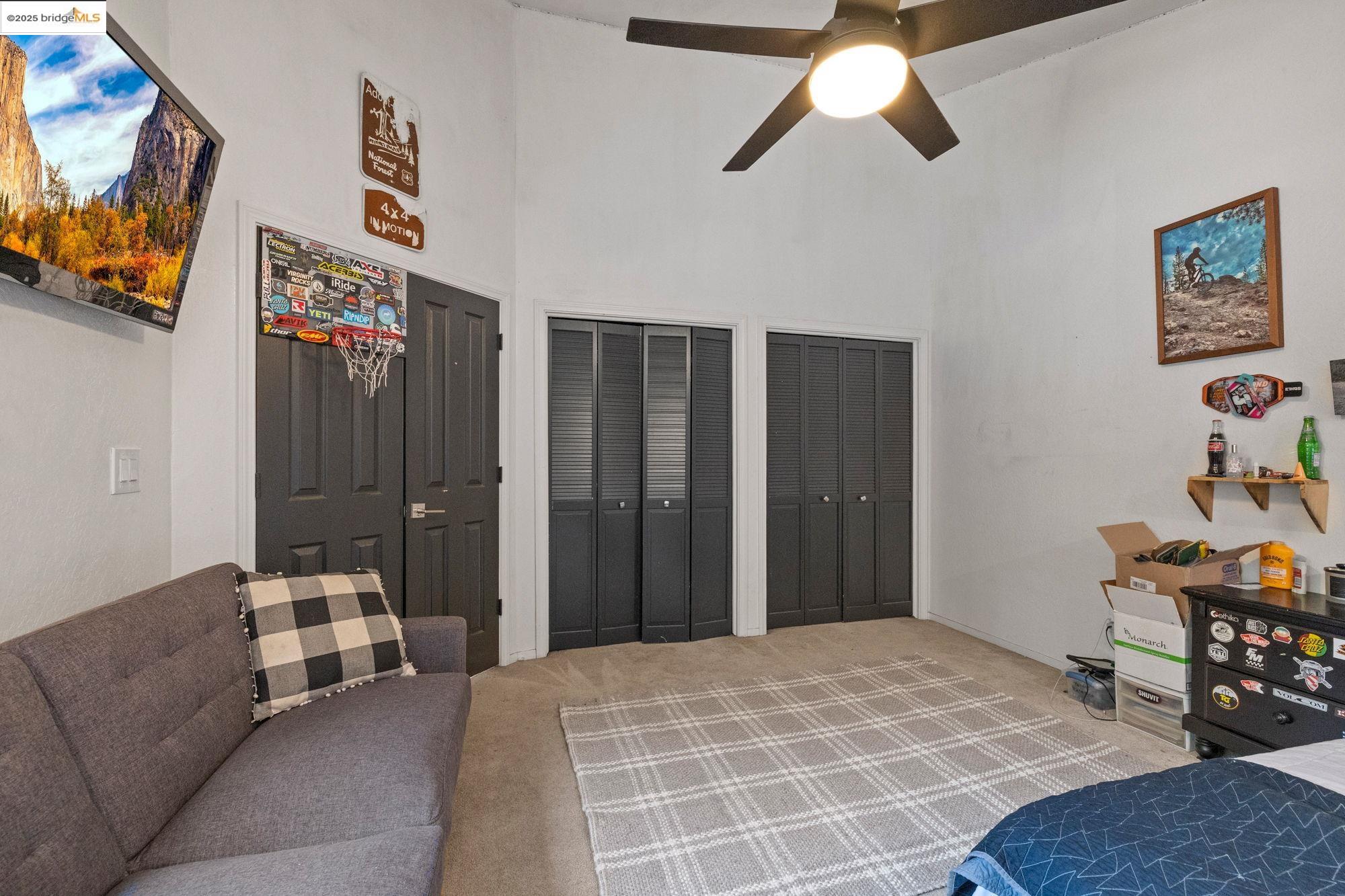 22340 Sanger Ct