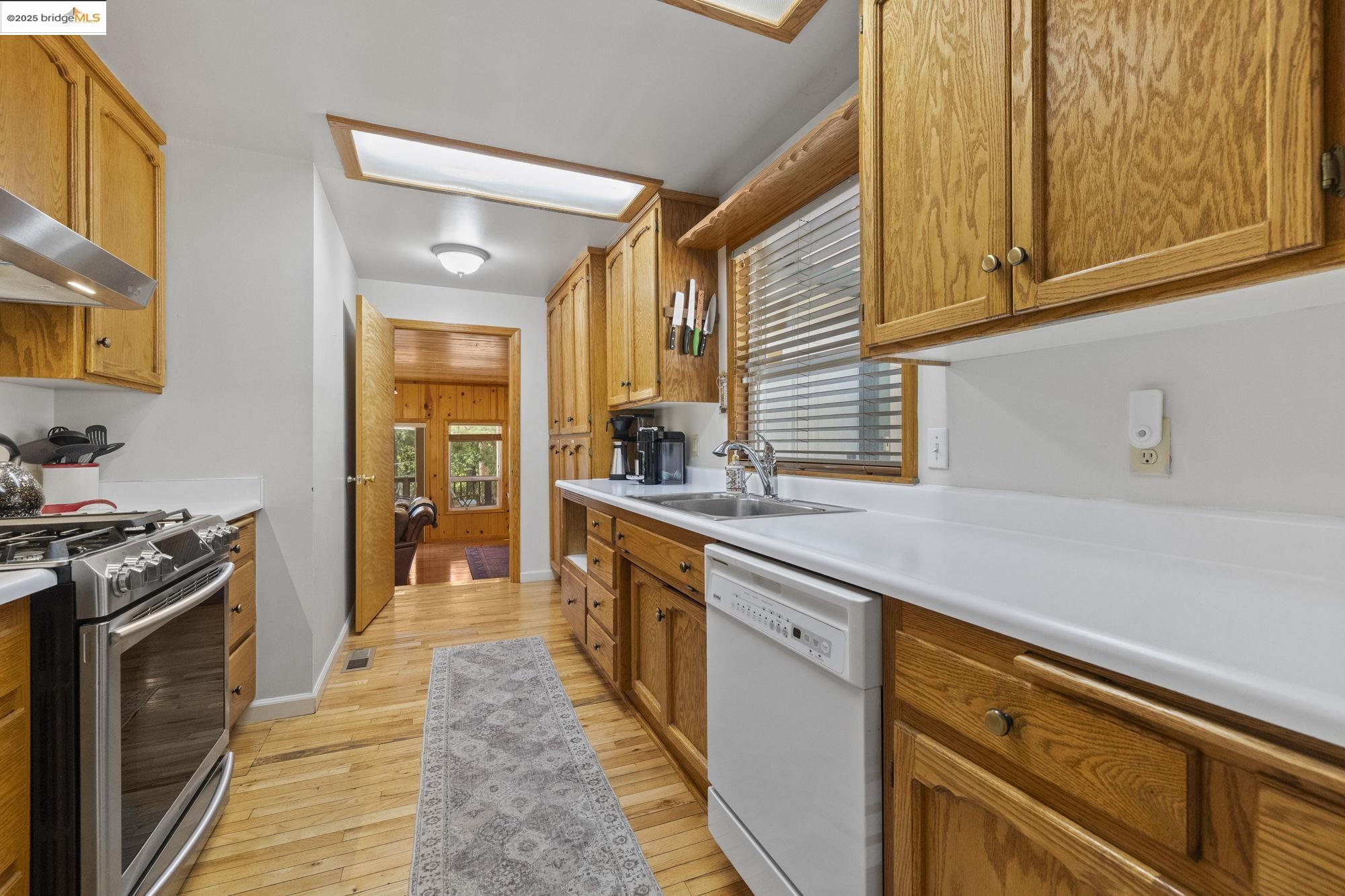 22912 Sierra Dr