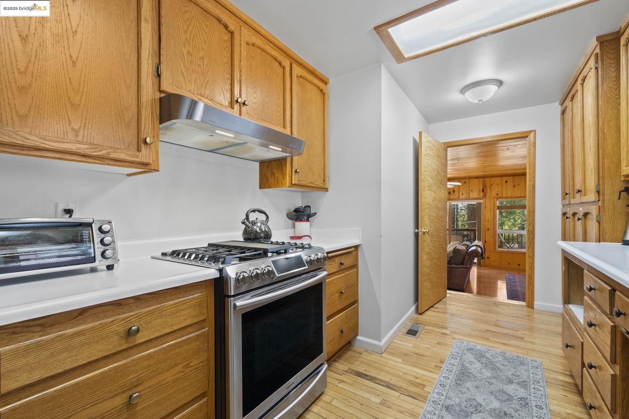 22912 Sierra Dr