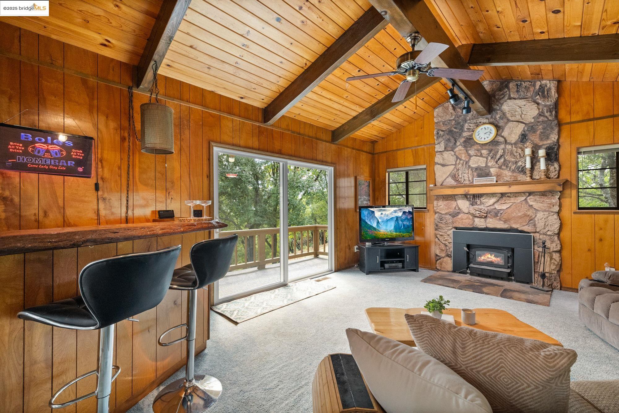 21950 Paseo De Los Portales Rd