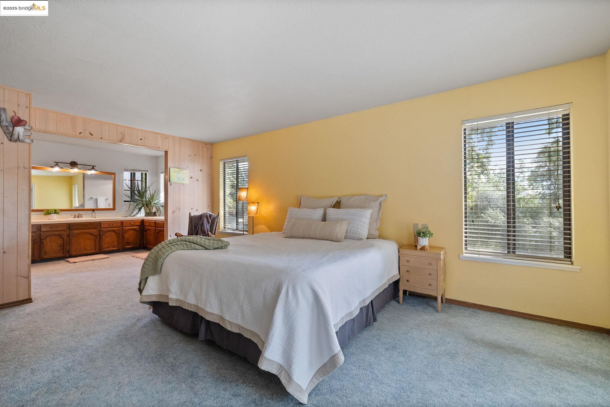 21950 Paseo De Los Portales Rd