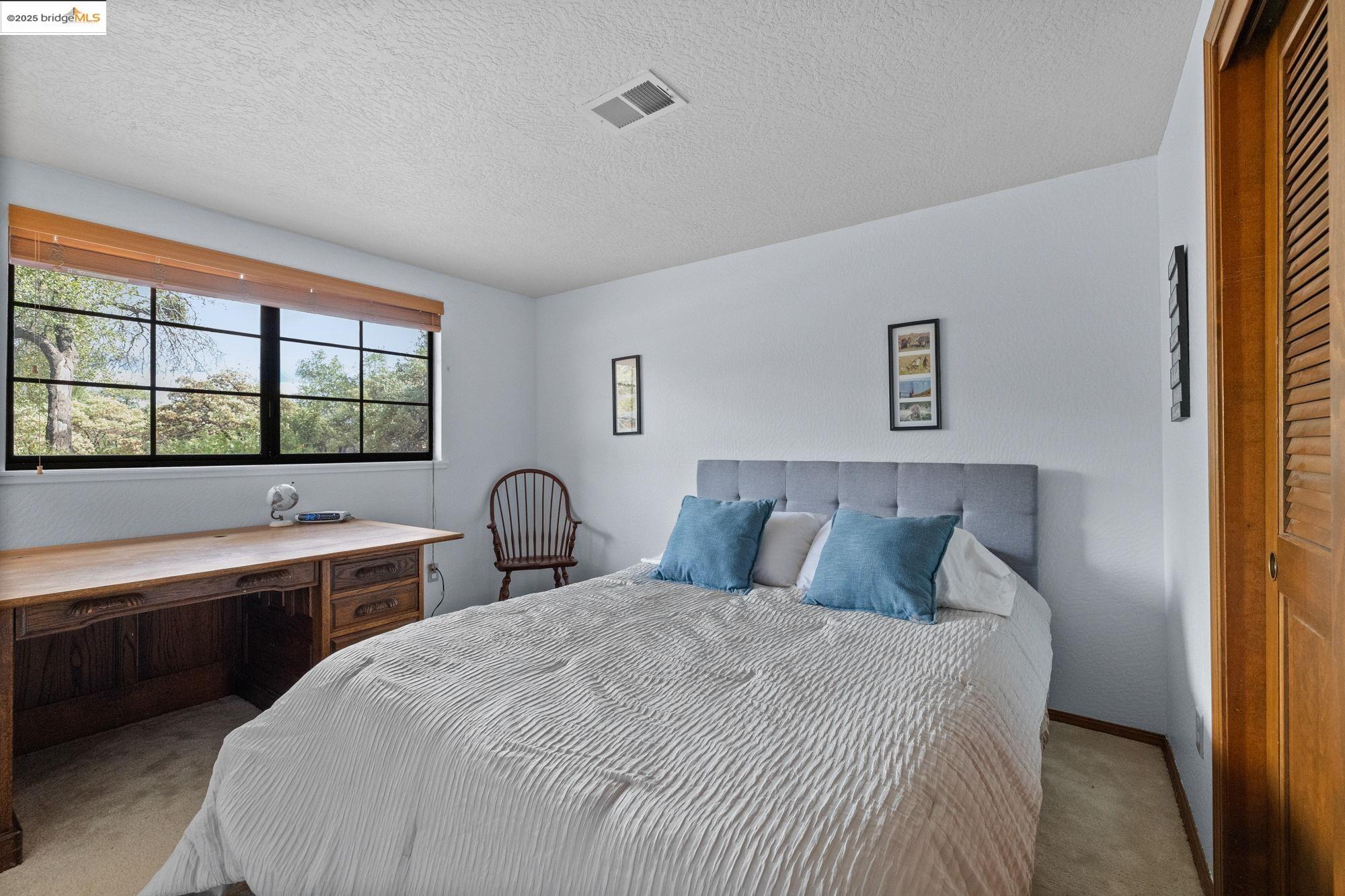 21950 Paseo De Los Portales Rd