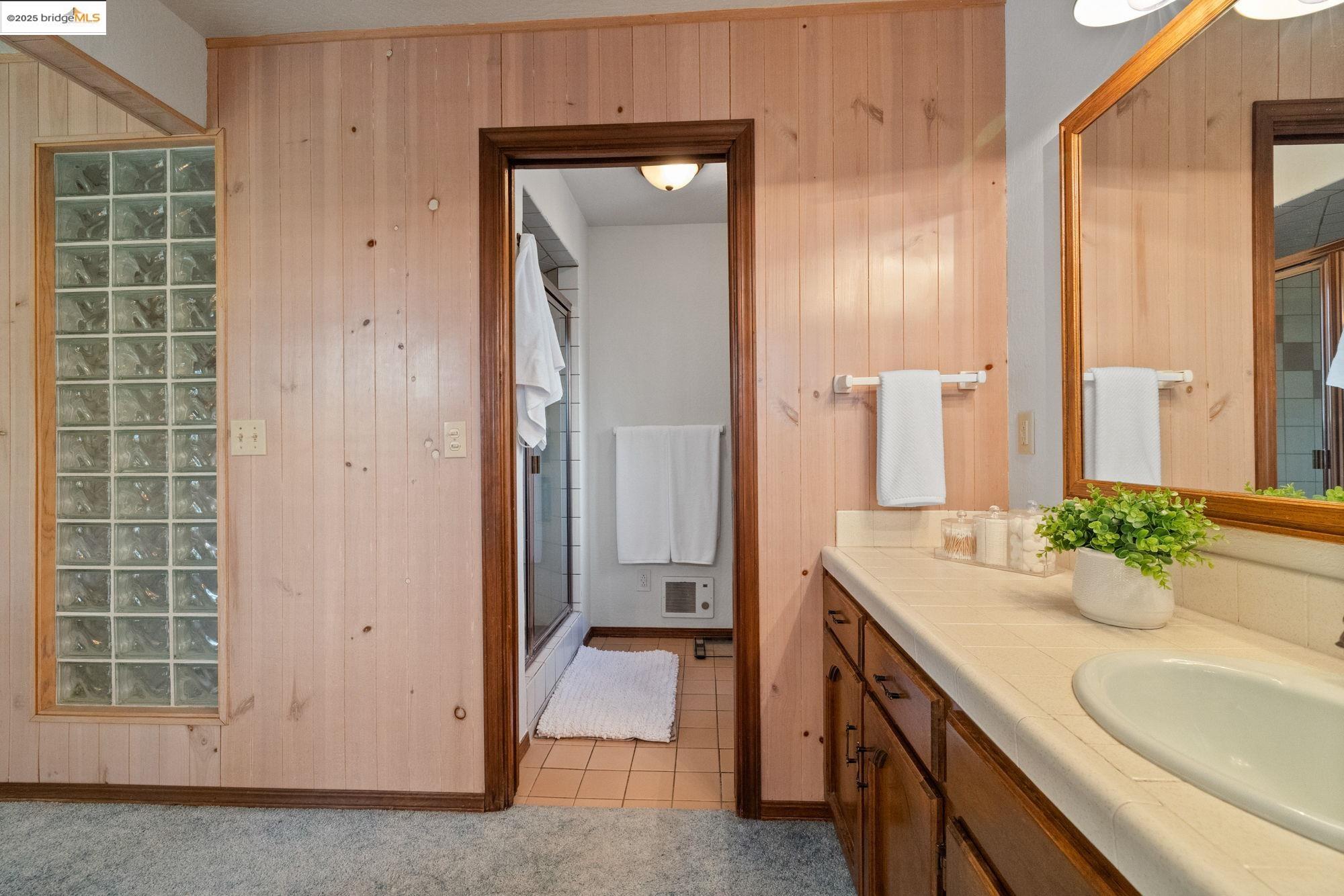 21950 Paseo De Los Portales Rd