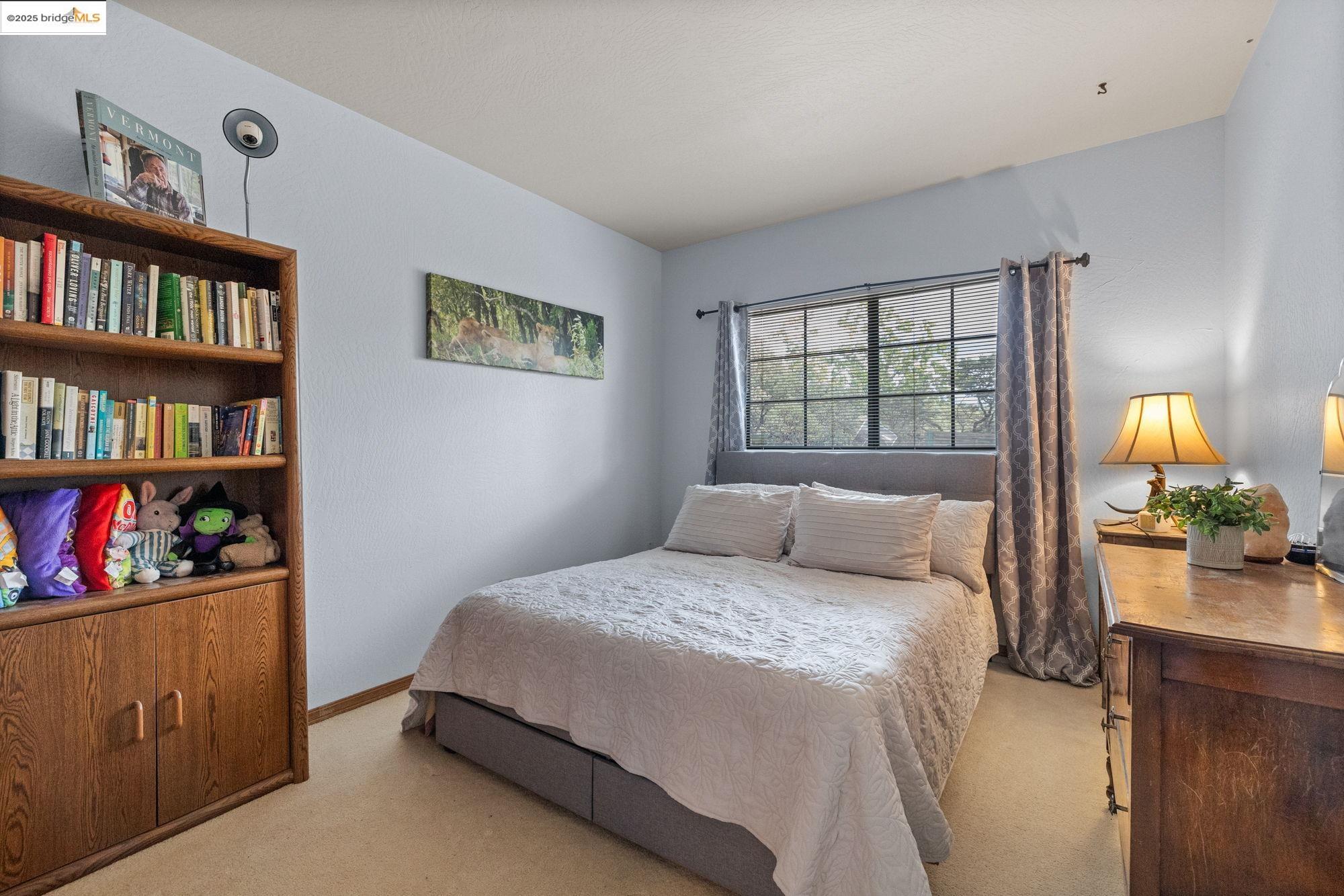 21950 Paseo De Los Portales Rd