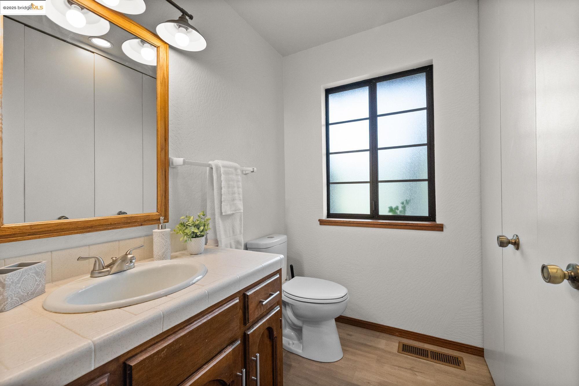 21950 Paseo De Los Portales Rd