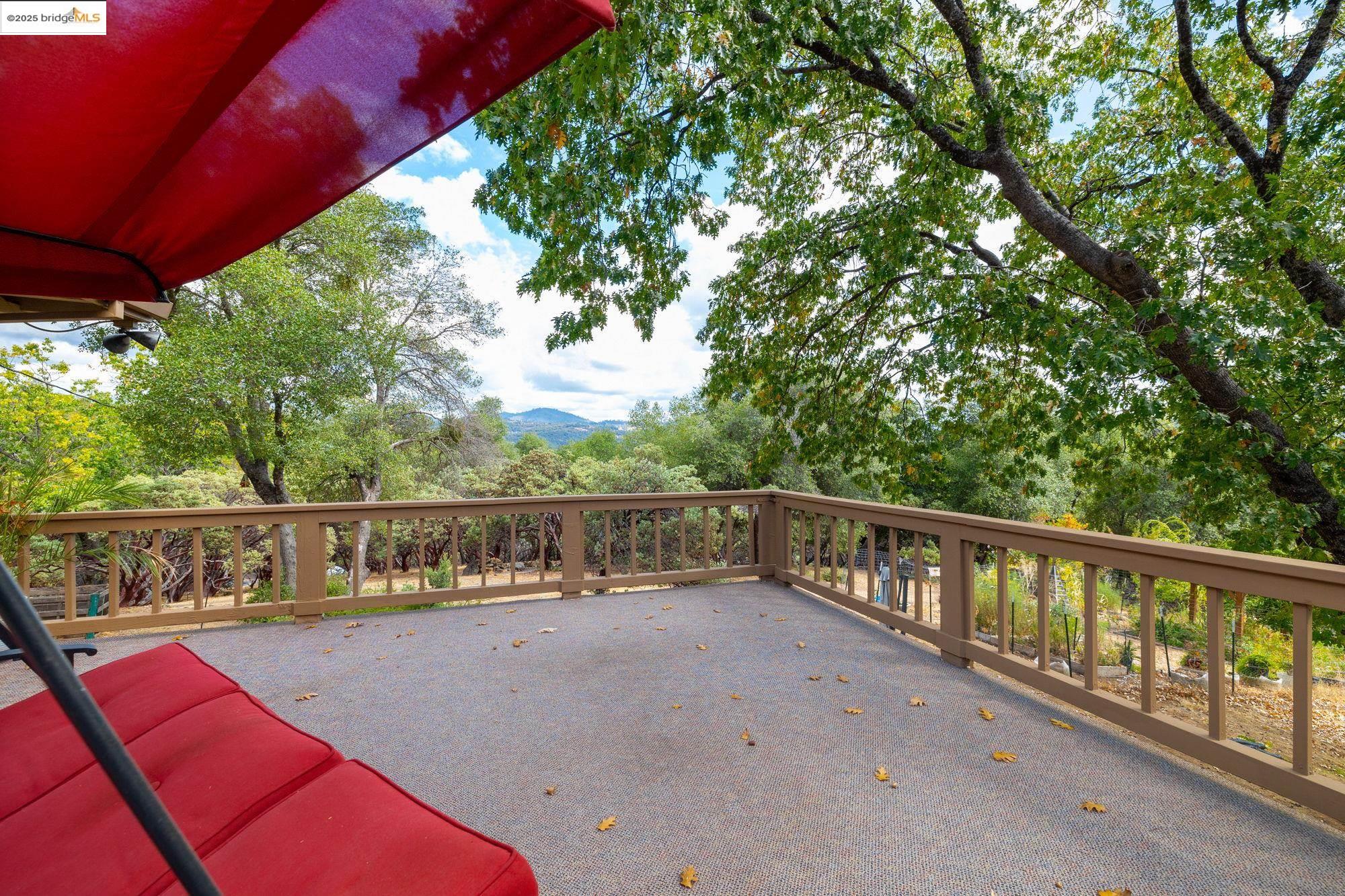 21950 Paseo De Los Portales Rd