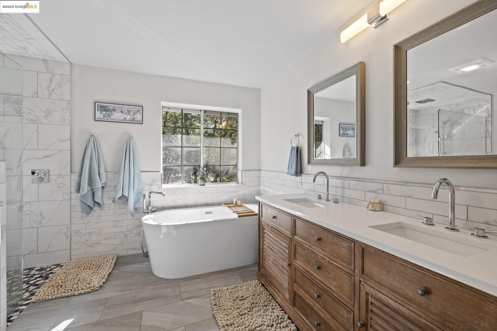 22373 Geraldine Cir