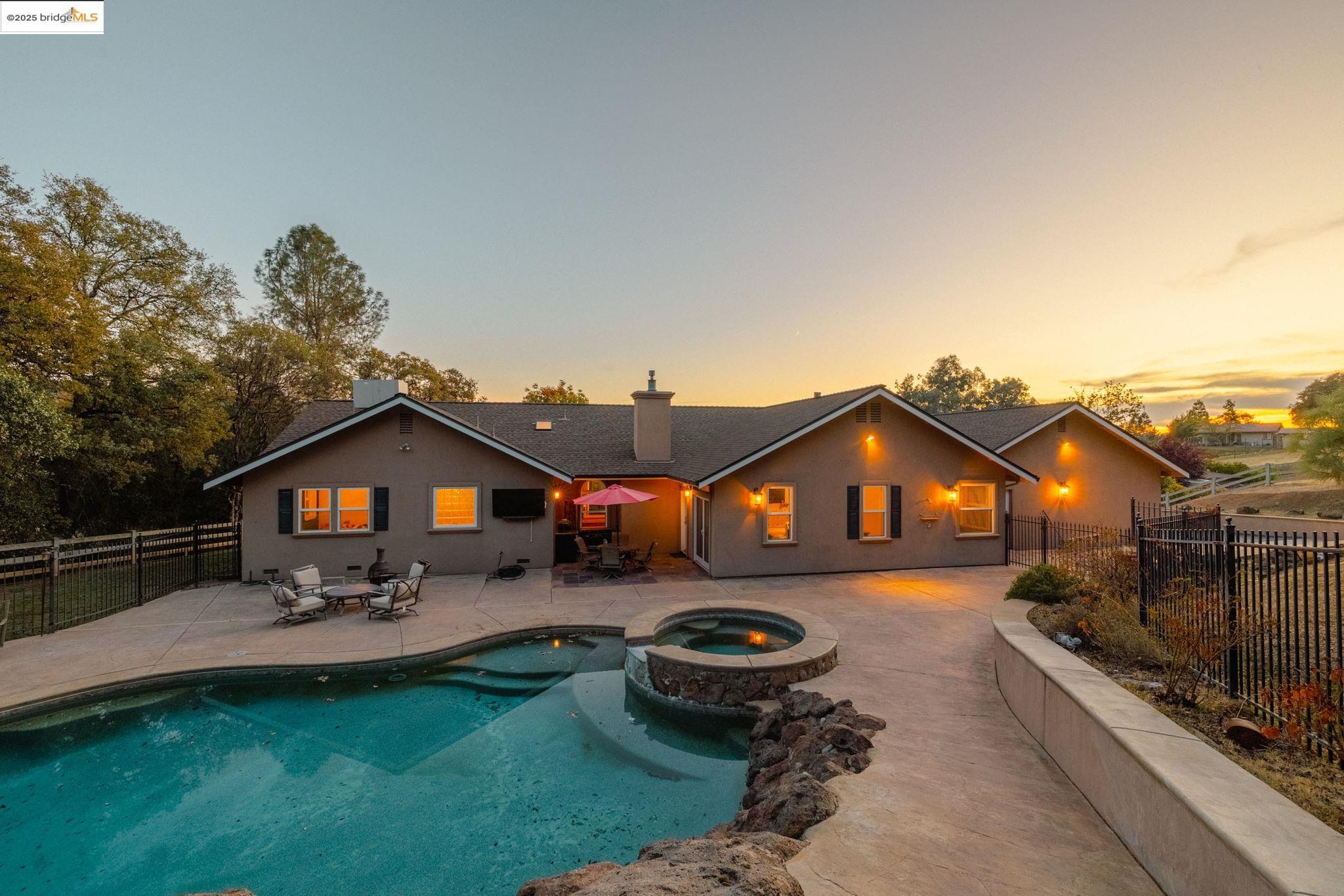 20365 Luke Ct, Sonora