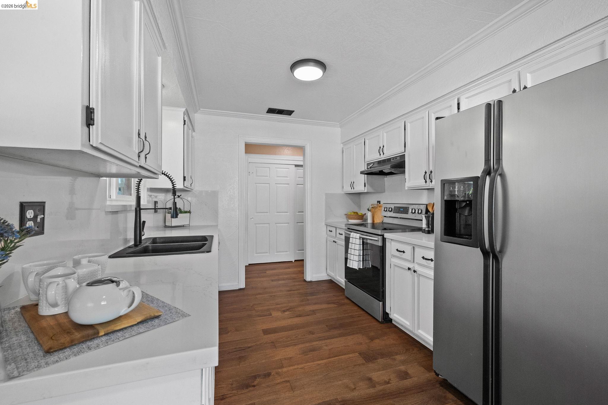 17806 Black Bart Dr
