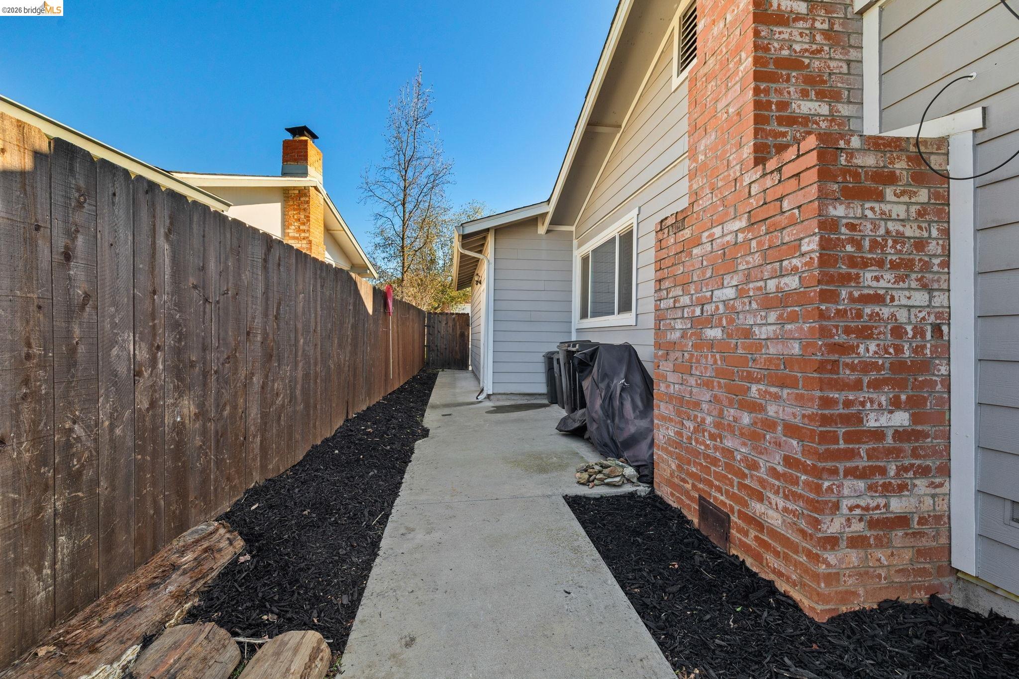 17806 Black Bart Dr