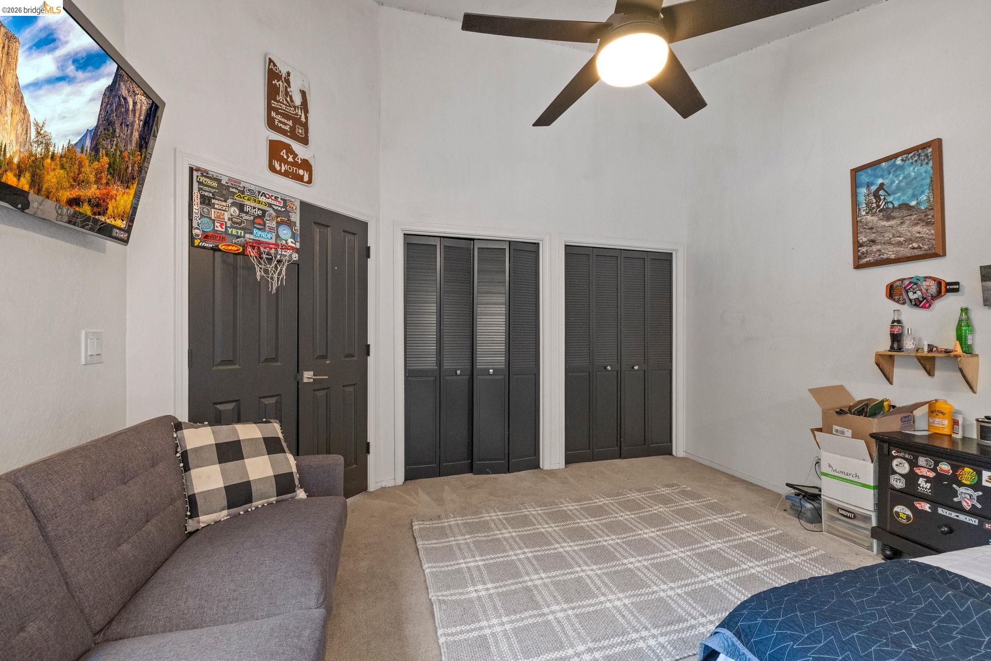 22340 Sanger Ct