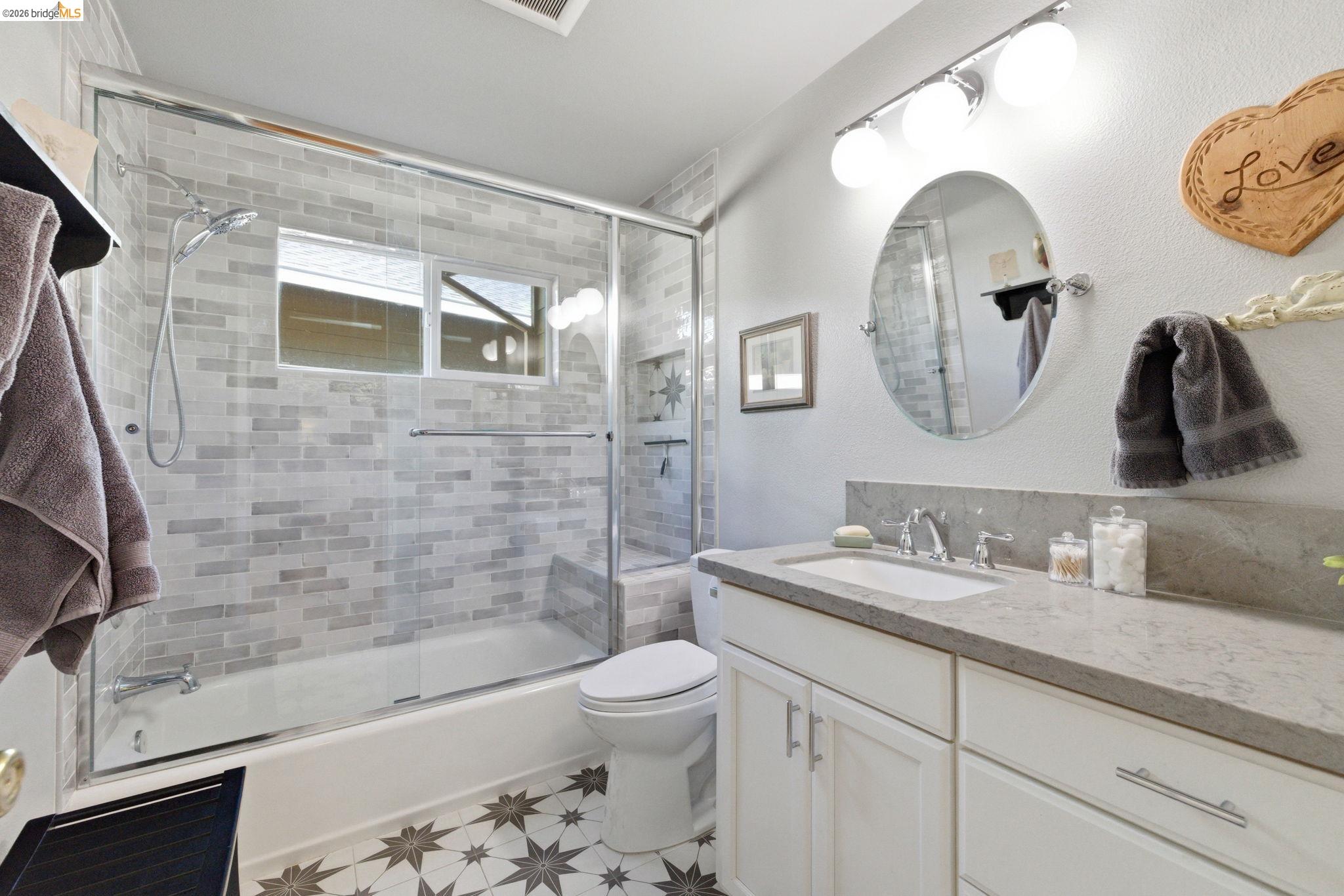 22295 Paseo De Los Portales Rd