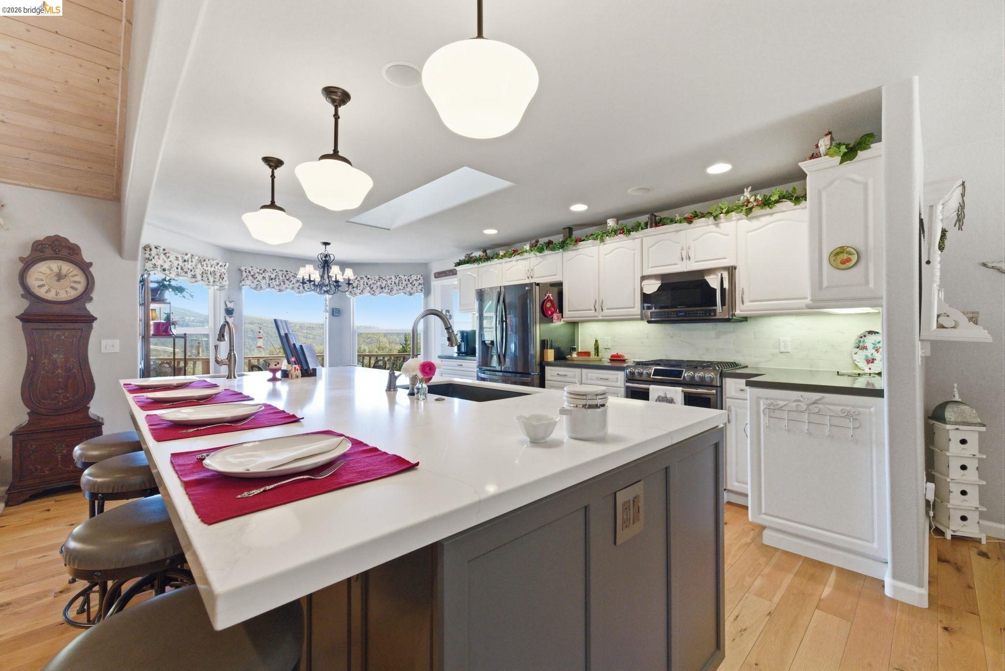 22295 Paseo De Los Portales Rd